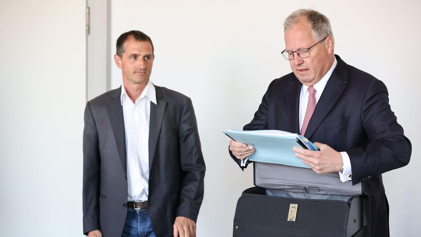 Die vor rund zwei Jahren verhängte Geldstrafe wegen Betrugs gegen den Bürgermeister von Langenzenn ist nun rechtskräftig. (Archivbild) Die vor rund zwei Jahren verhängte Geldstrafe wegen Betrugs gegen den Bürgermeister von Langenzenn ist nun rechtskräftig. (Archivbild)