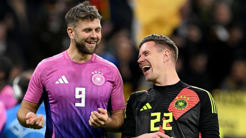 Haben sie wieder gut Lachen? Niklas Füllkrug und Marc-André ter Stegen wollen beim Titelangriff dabei sein. Haben sie wieder gut Lachen? Niklas Füllkrug und Marc-André ter Stegen wollen beim Titelangriff dabei sein.