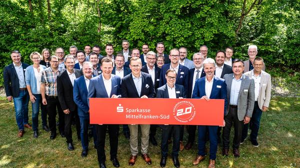 Bilder der Sparkaasse Mittelfanken-Süd im Mai 2025