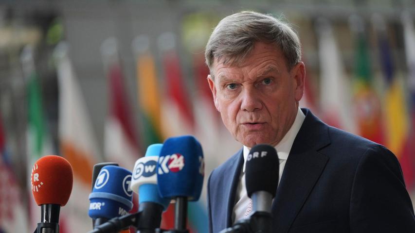 „Wir geben dem syrischen Regime eine Chance“, sagte der deutsche Außenminister Johann Wadephul. „Wir geben dem syrischen Regime eine Chance“, sagte der deutsche Außenminister Johann Wadephul.