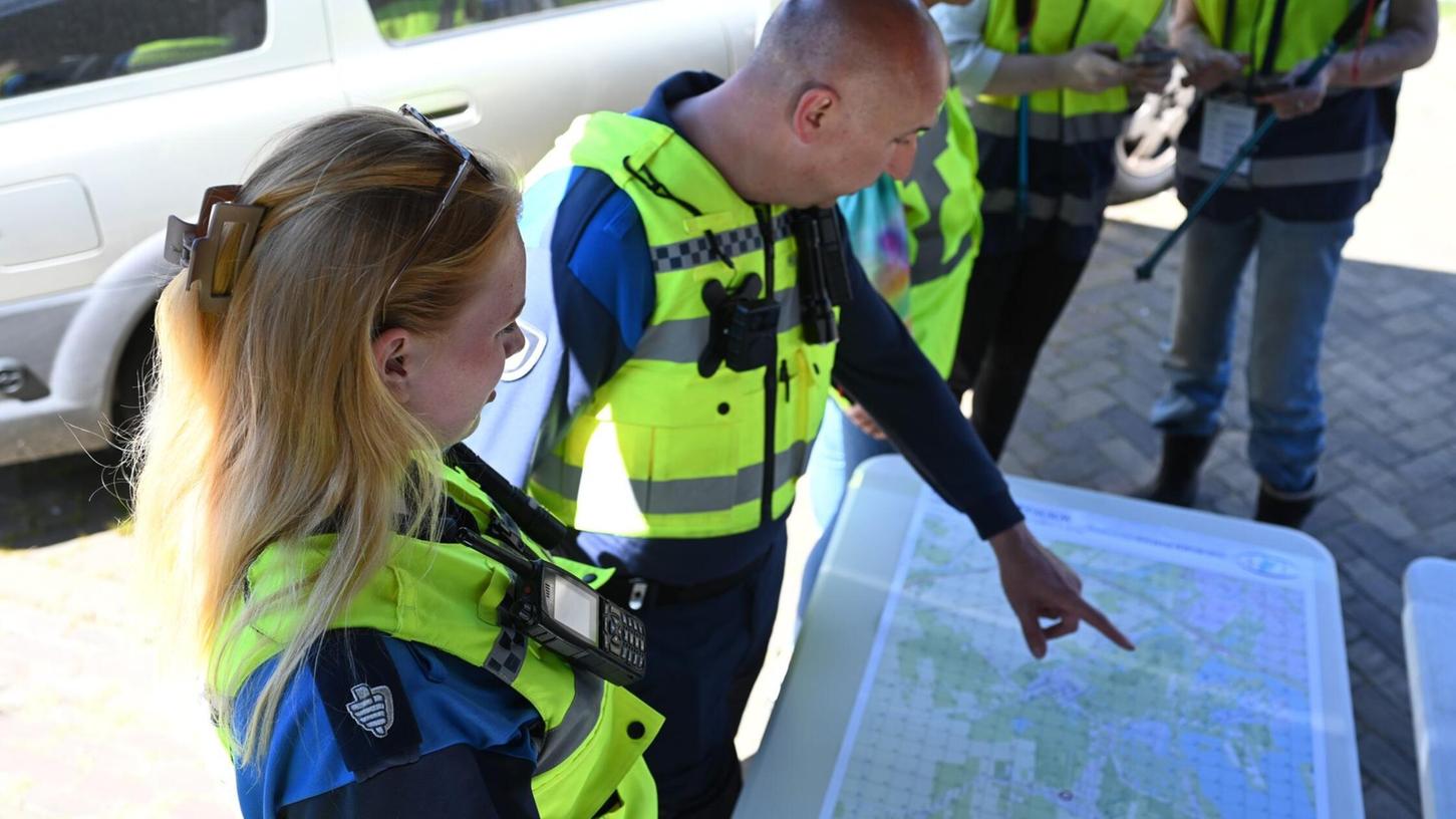 Die Polizei sucht vermisste Kinder in den Niederlanden. Die Polizei sucht vermisste Kinder in den Niederlanden.