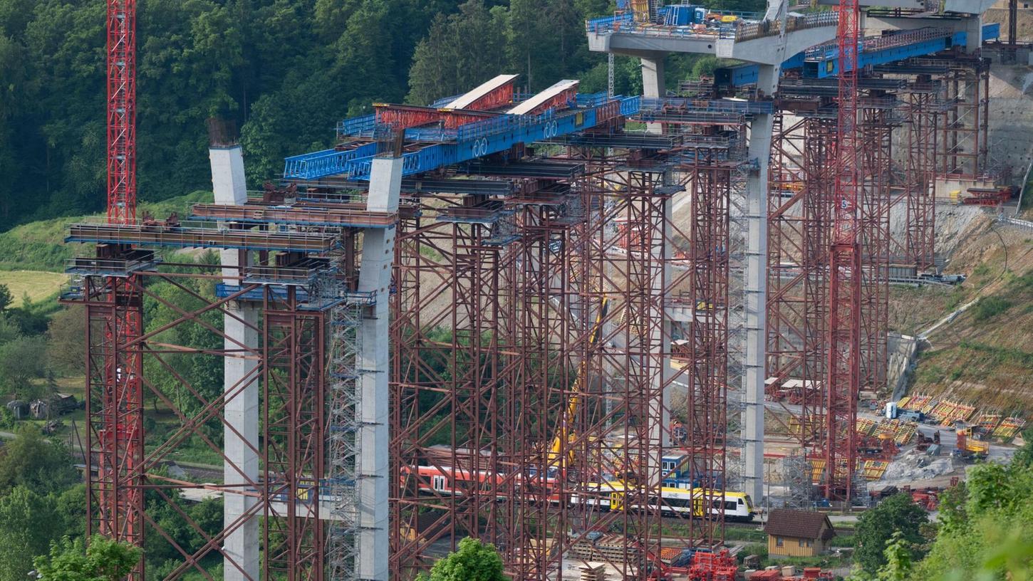 Drei Arbeiter sterben bei Gondelabsturz Drei Arbeiter sterben bei Gondelabsturz