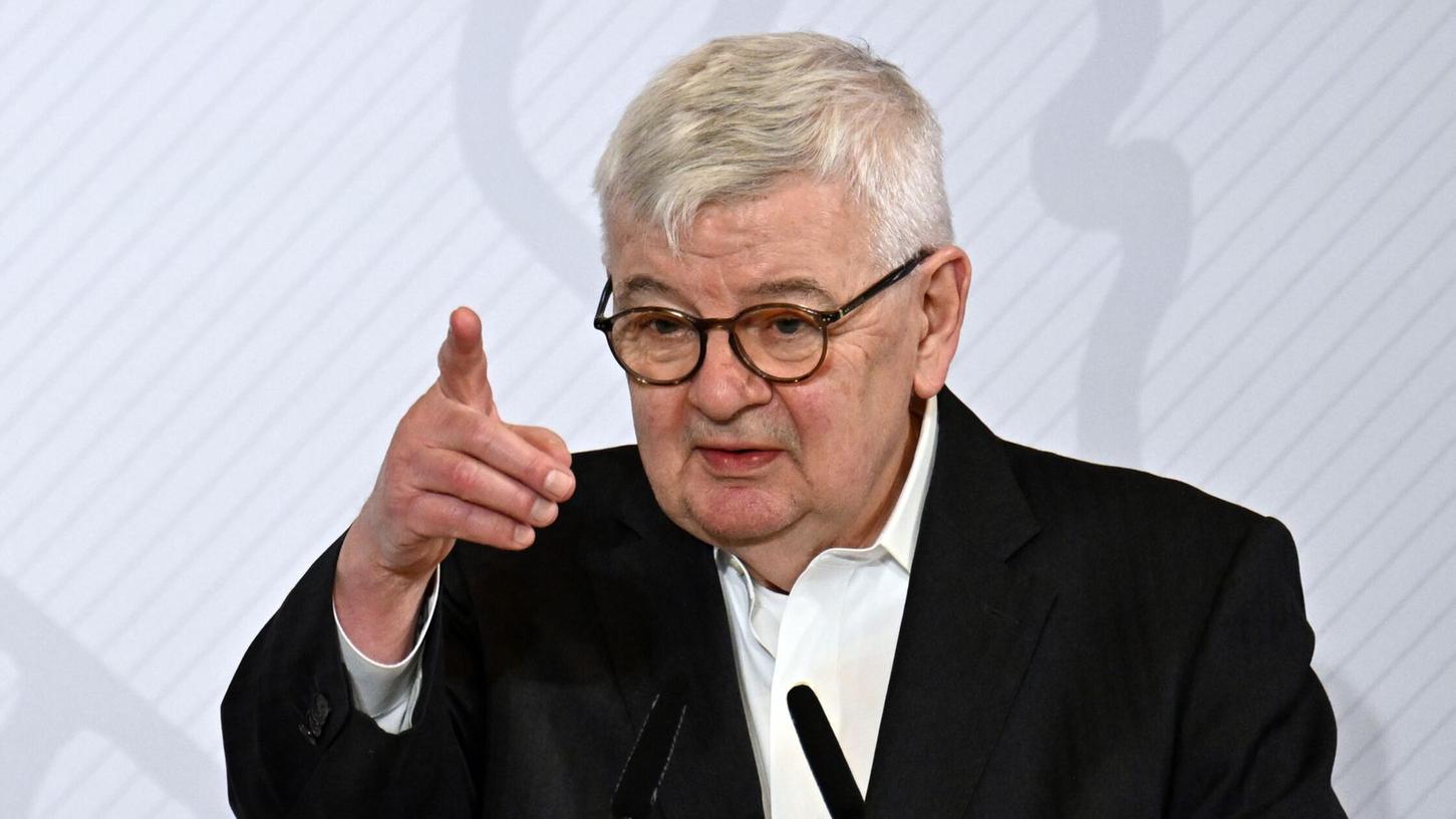 Joschka Fischer fordert mehr Zusammenhalt in Europa. (Archivbild) Joschka Fischer fordert mehr Zusammenhalt in Europa. (Archivbild)