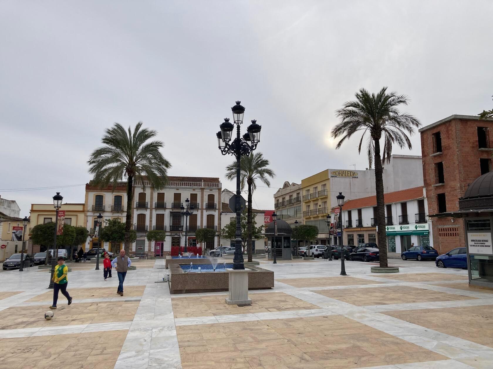 La Carolina ist die Hauptstadt der Neuen Siedlungen gewesen. Wie alle Orte, die ab 1767 gebaut wurde, hat die Stadt einen schachbrettartigen Grundriss.