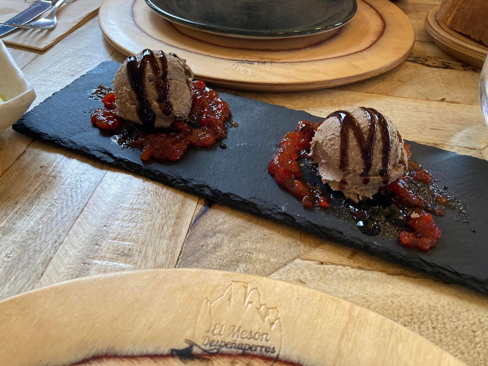 In dem dünn besiedelten Gebiet rund um Santa Elena wird viel gejagt. Rebhuhnpastete gilt als eine Spezialität.