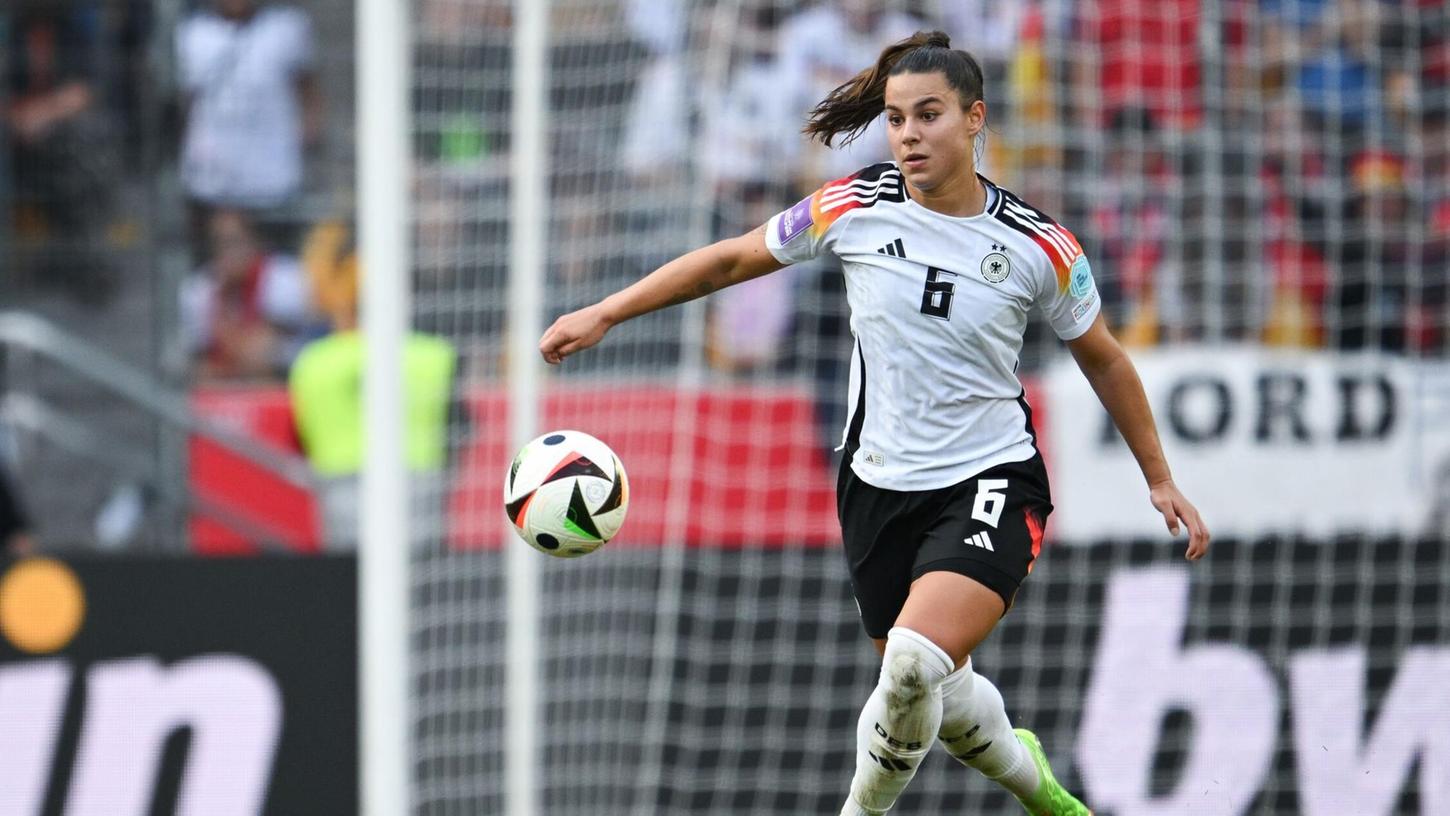 Lena Oberdorf muss weiter auf ihr Comeback warten. Lena Oberdorf muss weiter auf ihr Comeback warten.