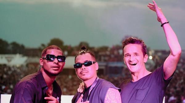 Das Fogon Soundsystem macht seit knapp 20 Jahren seine Arbeit. Am Freitag beschallt das in der Latinmusik aktive Kollektiv das Mach 1 mit Reggaeton und Ähnlichem. Das "House of Sound" in der Kaiserstraße öffnet um 23 Uhr.