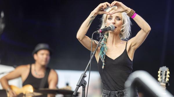 Das Forchheimer Königsbad wird ab Freitag wieder zum Open Air Veranstaltungsort für Konzerte und Literaturevents umfunktioniert. Zum Auftakt kommt Liedermacherin und Aktivistin Sarah Lesch nach Oberfranken. Beginn: 19 Uhr.