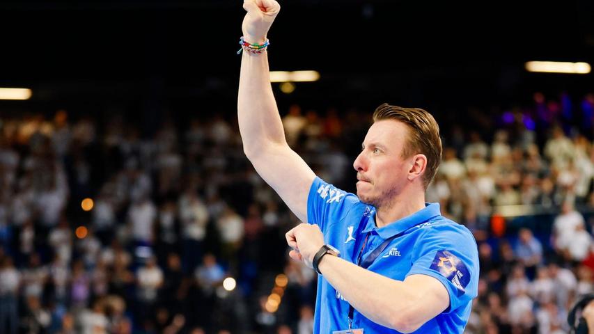 Trainer Filip Jicha und der THW Kiel streben den zweiten Titel in dieser Saison an. Trainer Filip Jicha und der THW Kiel streben den zweiten Titel in dieser Saison an.