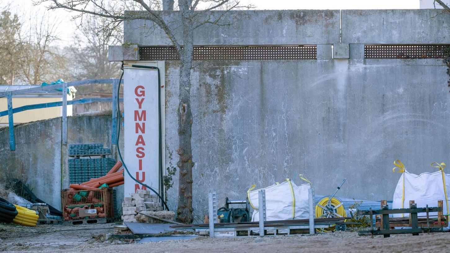 Der Investitionsstau an Bayerns Schulen und Kitas ist gigantisch - da kommen die nun vergebenen Fördergelder aus München für viele Projekte in den Kommunen gerade richtig. (Symbolbild) Der Investitionsstau an Bayerns Schulen und Kitas ist gigantisch - da kommen die nun vergebenen Fördergelder aus München für viele Projekte in den Kommunen gerade richtig. (Symbolbild)