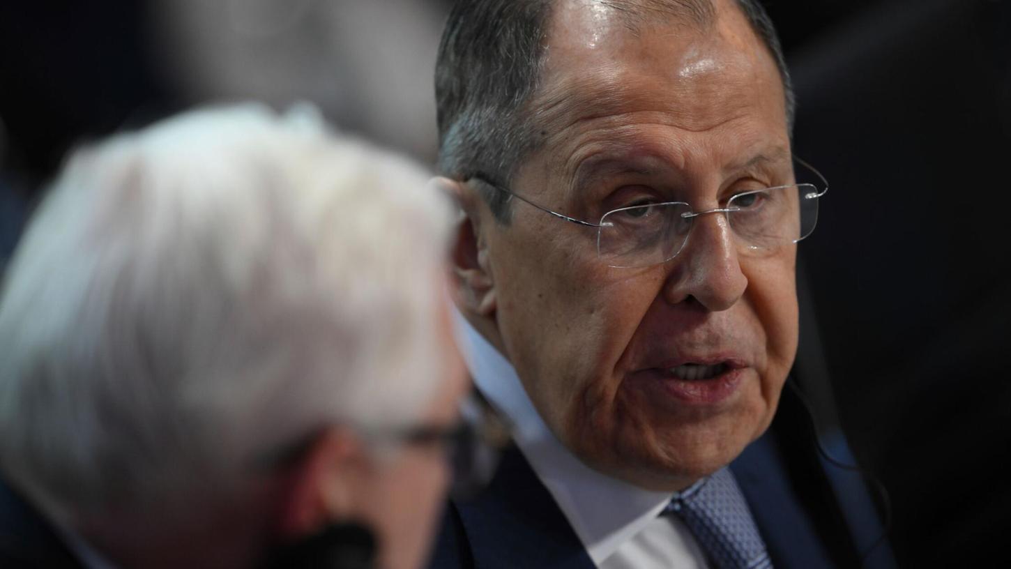 Der russische Außenminister Sergej Lawrow bezweifelt, dass der Vatikan Ort für Ukraine-Friedensverhandlungen sein kann. (Archivbild) Der russische Außenminister Sergej Lawrow bezweifelt, dass der Vatikan Ort für Ukraine-Friedensverhandlungen sein kann. (Archivbild)