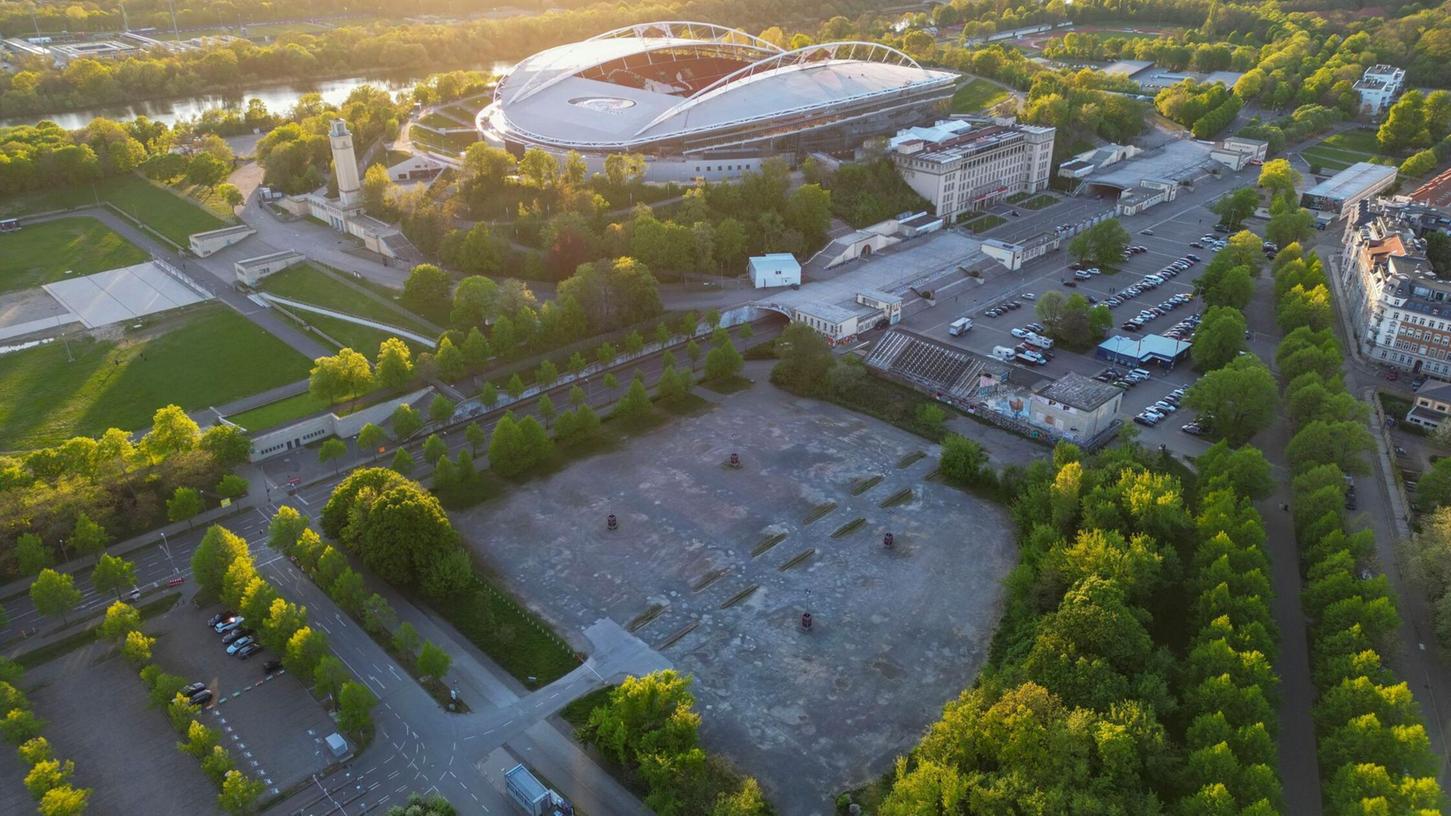 Das Umfeld der Leipziger Red Bull Arena soll mit Blick auf eine deutsche Olympia-Bewerbung umgebaut werden. Das Umfeld der Leipziger Red Bull Arena soll mit Blick auf eine deutsche Olympia-Bewerbung umgebaut werden.