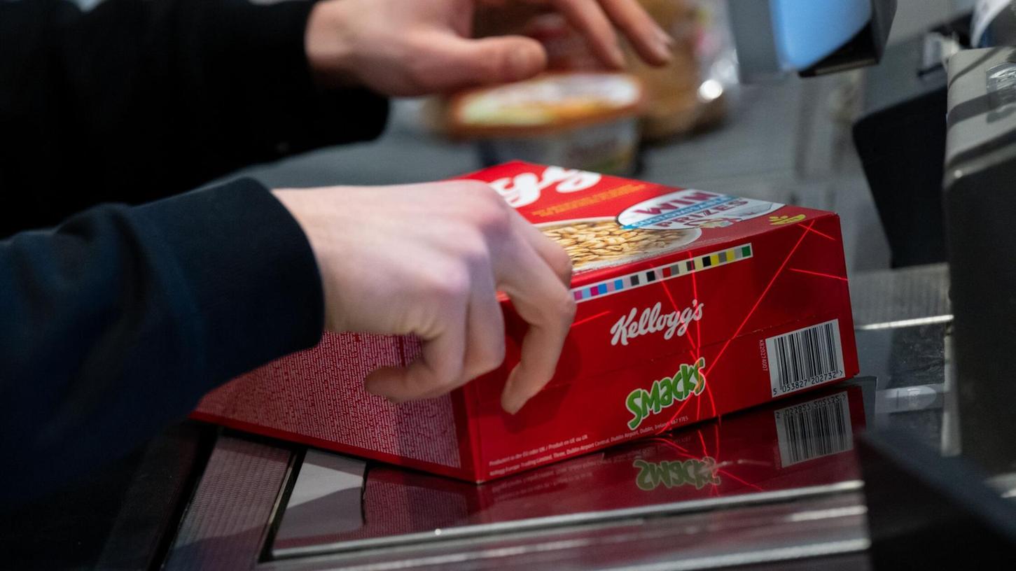 Eine Packung „Smacks“ darf nicht fehlen beim Einkauf - so geht es manch Verbraucher in Deutschland. Eine Packung „Smacks“ darf nicht fehlen beim Einkauf - so geht es manch Verbraucher in Deutschland.