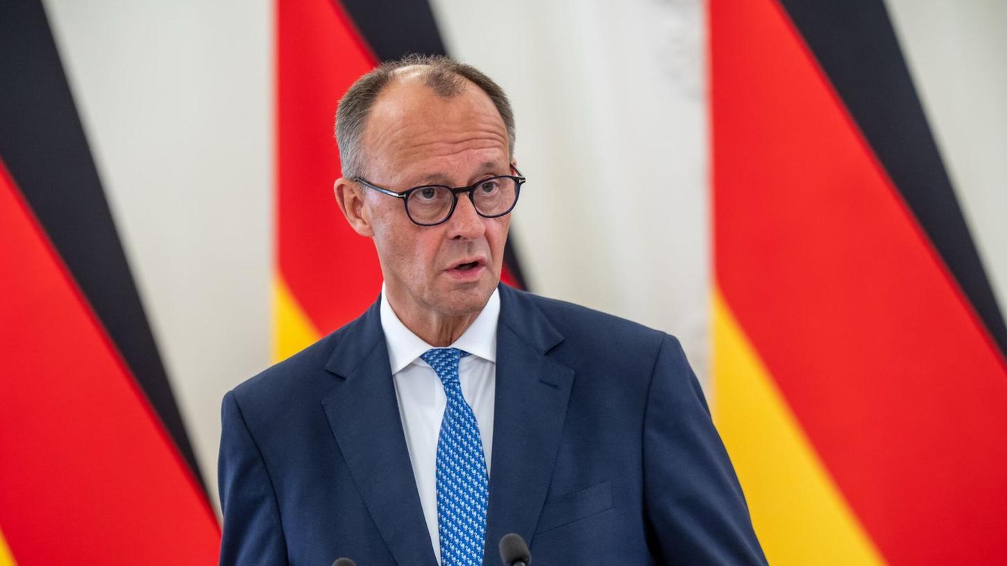 Kanzler Merz telefonierte erstmals seit seinem Amtsantritt mit dem chinesischen Präsidenten Xi. Kanzler Merz telefonierte erstmals seit seinem Amtsantritt mit dem chinesischen Präsidenten Xi.