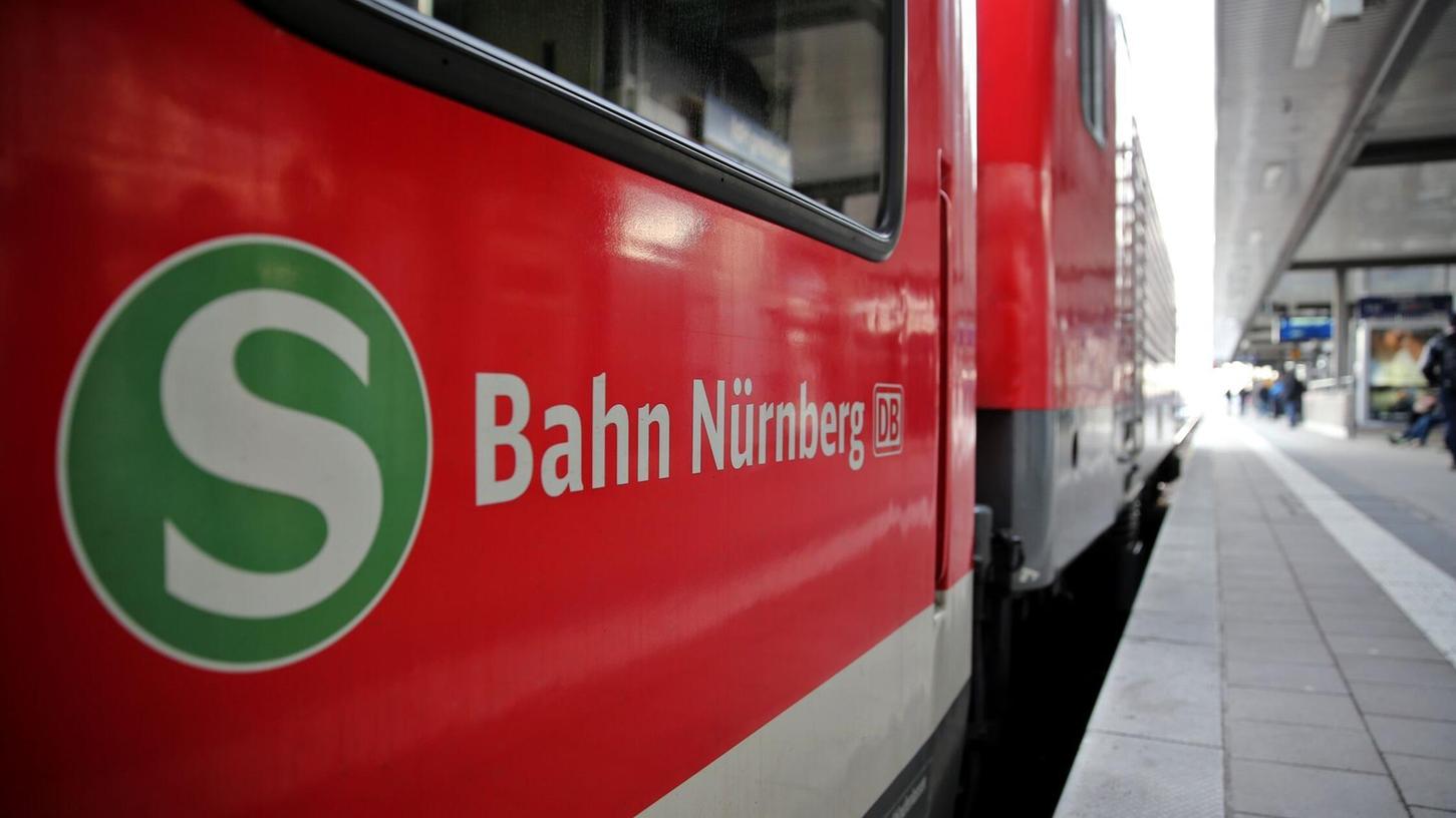 Ab kommenden Montag, 26. Mai, verkehren keine S-Bahnen und Regionalzüge zwischen Nürnberg und Ansbach. Ab kommenden Montag, 26. Mai, verkehren keine S-Bahnen und Regionalzüge zwischen Nürnberg und Ansbach.