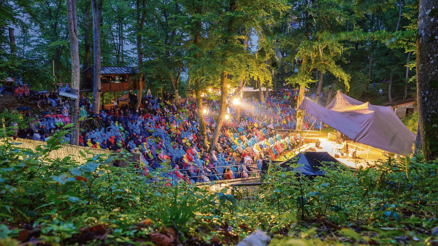 Am Sonntag startet die nächste Spielzeit im Bergwaldtheater. Los geht es mit einem Kinderstück. Am Sonntag startet die nächste Spielzeit im Bergwaldtheater. Los geht es mit einem Kinderstück.