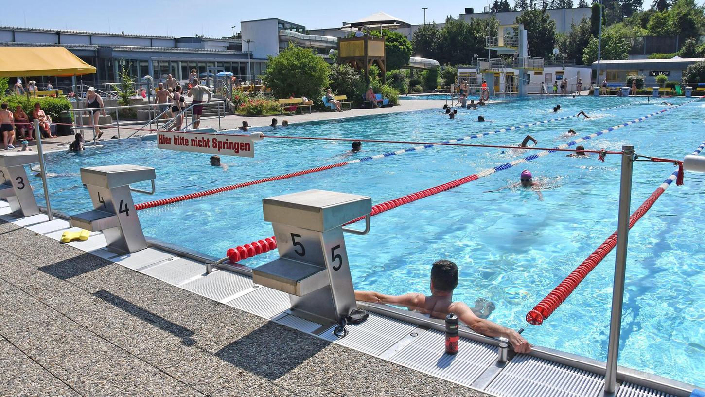 Jetzt müssen nur noch die Temperaturen passen: Am 24. Mai geht es los mit dem Badespaß im Bibertbad. Jetzt müssen nur noch die Temperaturen passen: Am 24. Mai geht es los mit dem Badespaß im Bibertbad.
