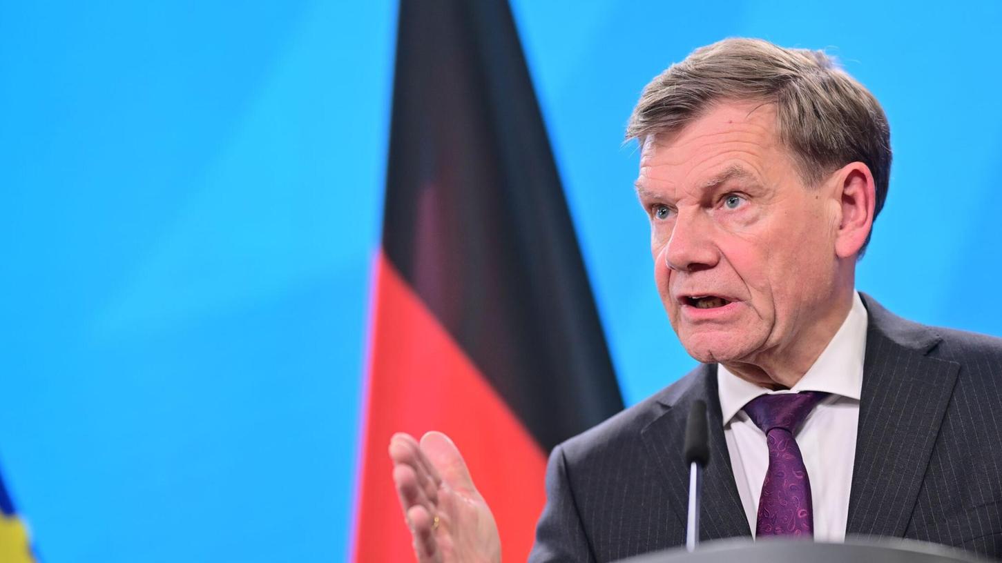 Bundesaußenminister Johann Wadephul (CDU) warnt Konsequenzen eines Zollstreits mit den USA. Bundesaußenminister Johann Wadephul (CDU) warnt Konsequenzen eines Zollstreits mit den USA.