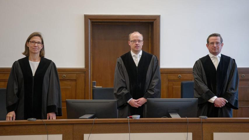 Der Antrag der Verbraucherzentrale sei unbegründet, sagte der Vorsitzende Richter Oliver Jörgens (M). Der Antrag der Verbraucherzentrale sei unbegründet, sagte der Vorsitzende Richter Oliver Jörgens (M).