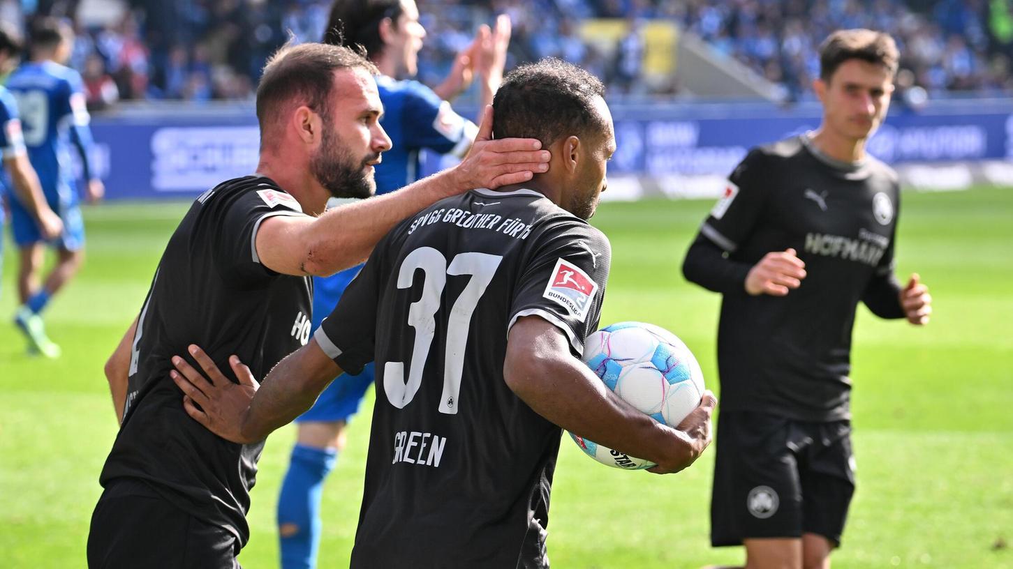 Simon Asta verlässt das Kleeblatt. Simon Asta verlässt das Kleeblatt.