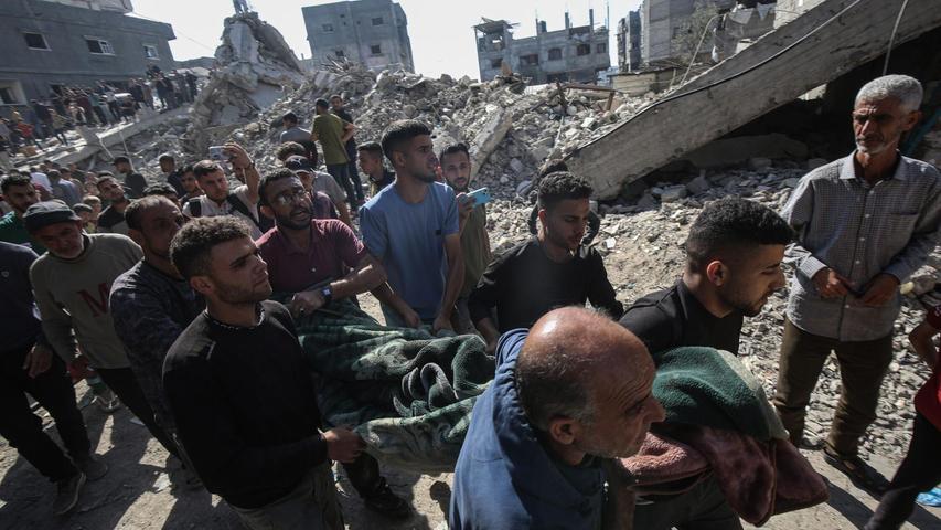 Israels Armee setzt ihre Angriffe in Gaza fort. Israels Armee setzt ihre Angriffe in Gaza fort.