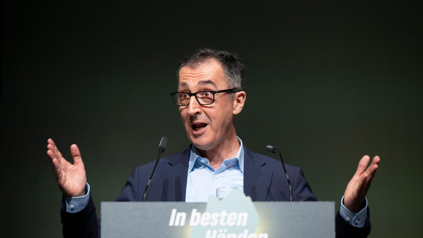 Cem Özdemir führt die Grünen im Südwesten in die nächste Landtagswahl und soll Nachfolger von Ministerpräsident Winfried Kretschmann werden. Cem Özdemir führt die Grünen im Südwesten in die nächste Landtagswahl und soll Nachfolger von Ministerpräsident Winfried Kretschmann werden.
