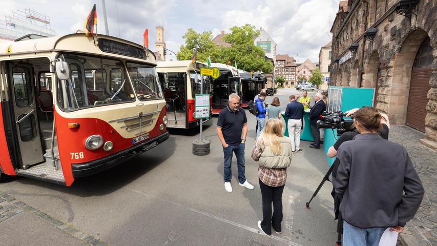 100 Jahre Busverkehr in Fürth: Infra blickt in eine klimafreundliche Zukunft 100 Jahre Busverkehr in Fürth: Infra blickt in eine klimafreundliche Zukunft