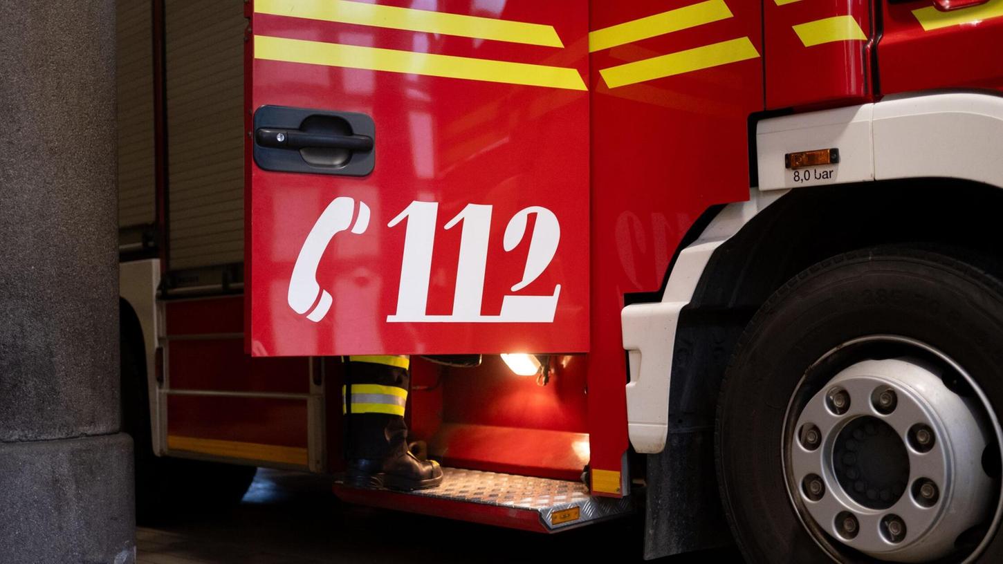 Rund 80 Feuerwehrleute waren vor Ort. (Symbolbild) Rund 80 Feuerwehrleute waren vor Ort. (Symbolbild)