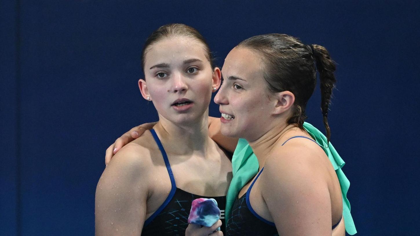 Jette Müller (l) und Lena Hentschel sicherten sich EM-Silber im Synchronspringen vom Drei-Meter-Brett. Jette Müller (l) und Lena Hentschel sicherten sich EM-Silber im Synchronspringen vom Drei-Meter-Brett.