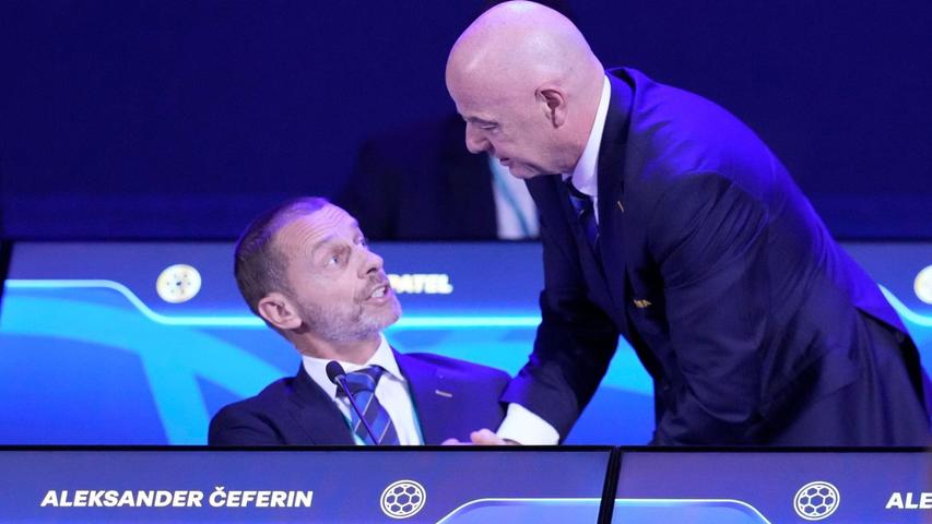 Kein Streit? UEFA-Präsident Ceferin (l) und FIFA-Boss Infantino in Asuncion. Kein Streit? UEFA-Präsident Ceferin (l) und FIFA-Boss Infantino in Asuncion.
