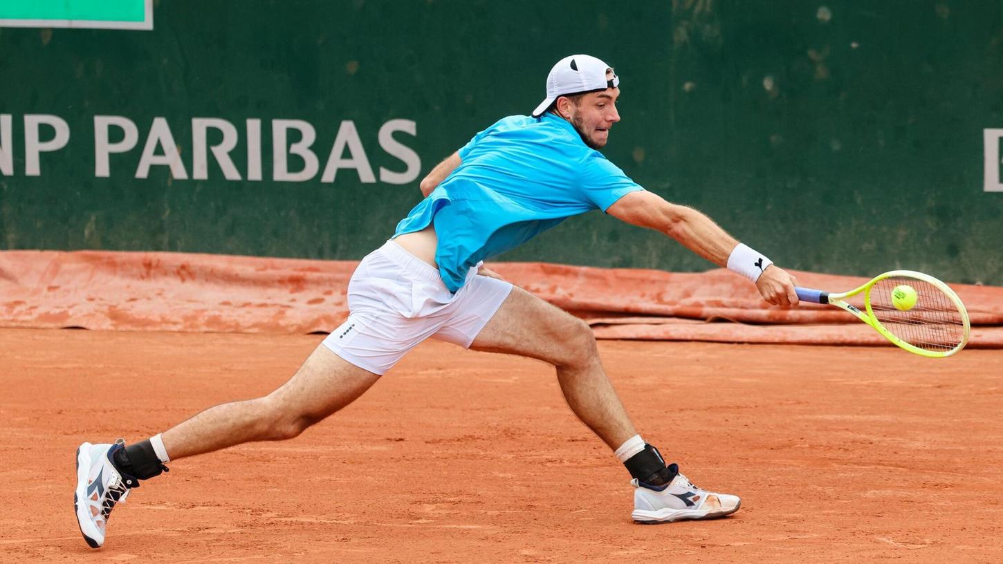 Jan-Lennard Struff ist auch bei den French Open früh ausgeschieden. Jan-Lennard Struff ist auch bei den French Open früh ausgeschieden.