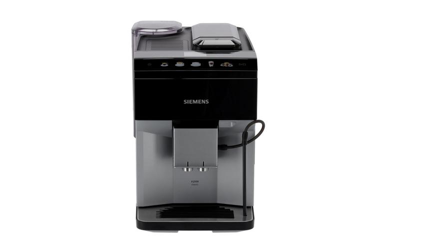 Der Siemens-Kaffeevollautomat bietet auch Zweit-Tassen-Funktion und Milchaufschäumer. Der Siemens-Kaffeevollautomat bietet auch Zweit-Tassen-Funktion und Milchaufschäumer.