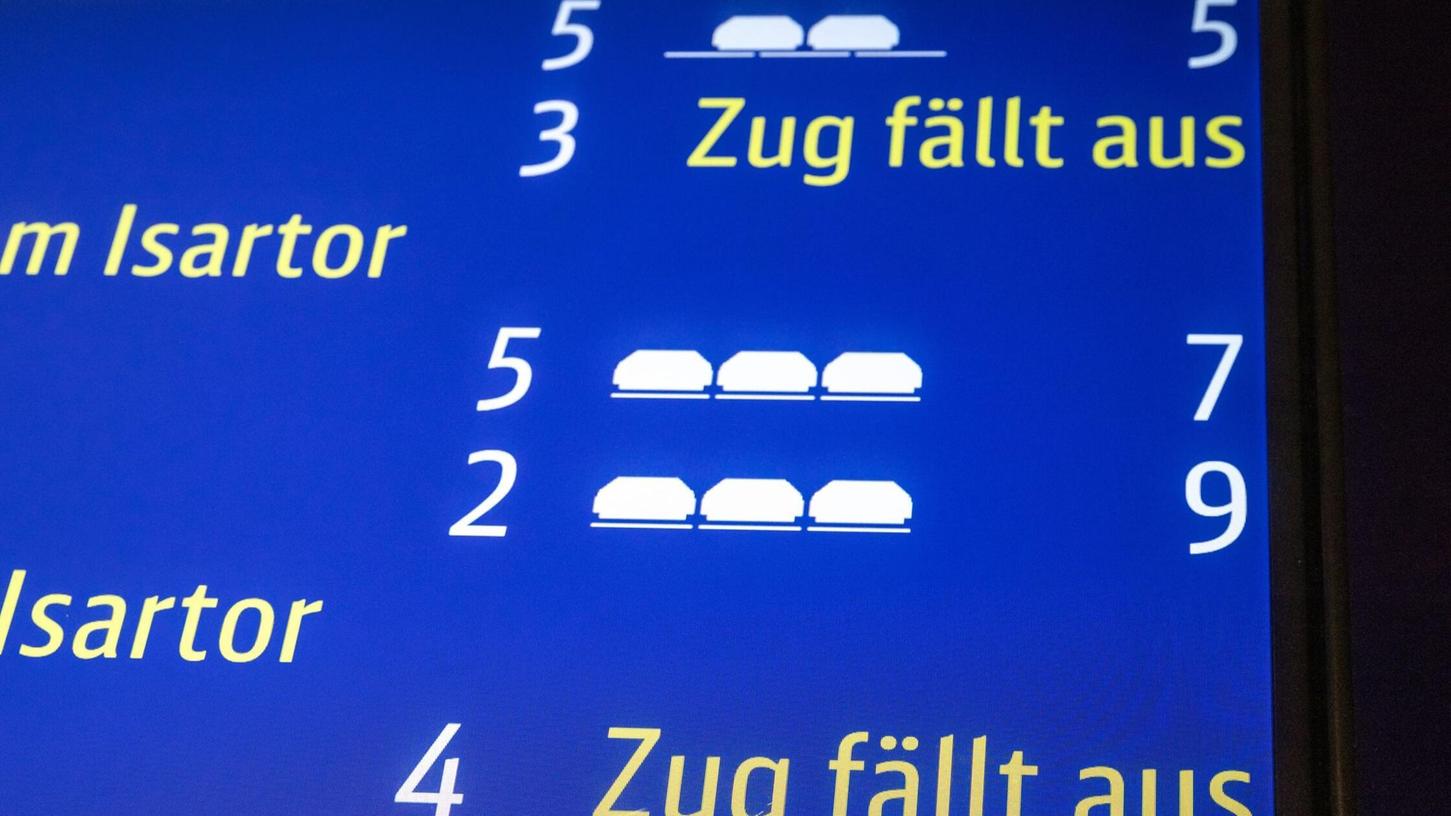 In den Pfingstferien modernisiert die Bahn ihre Stellwerkstechnik am Ostbahnhof. (Archivfoto) In den Pfingstferien modernisiert die Bahn ihre Stellwerkstechnik am Ostbahnhof. (Archivfoto)