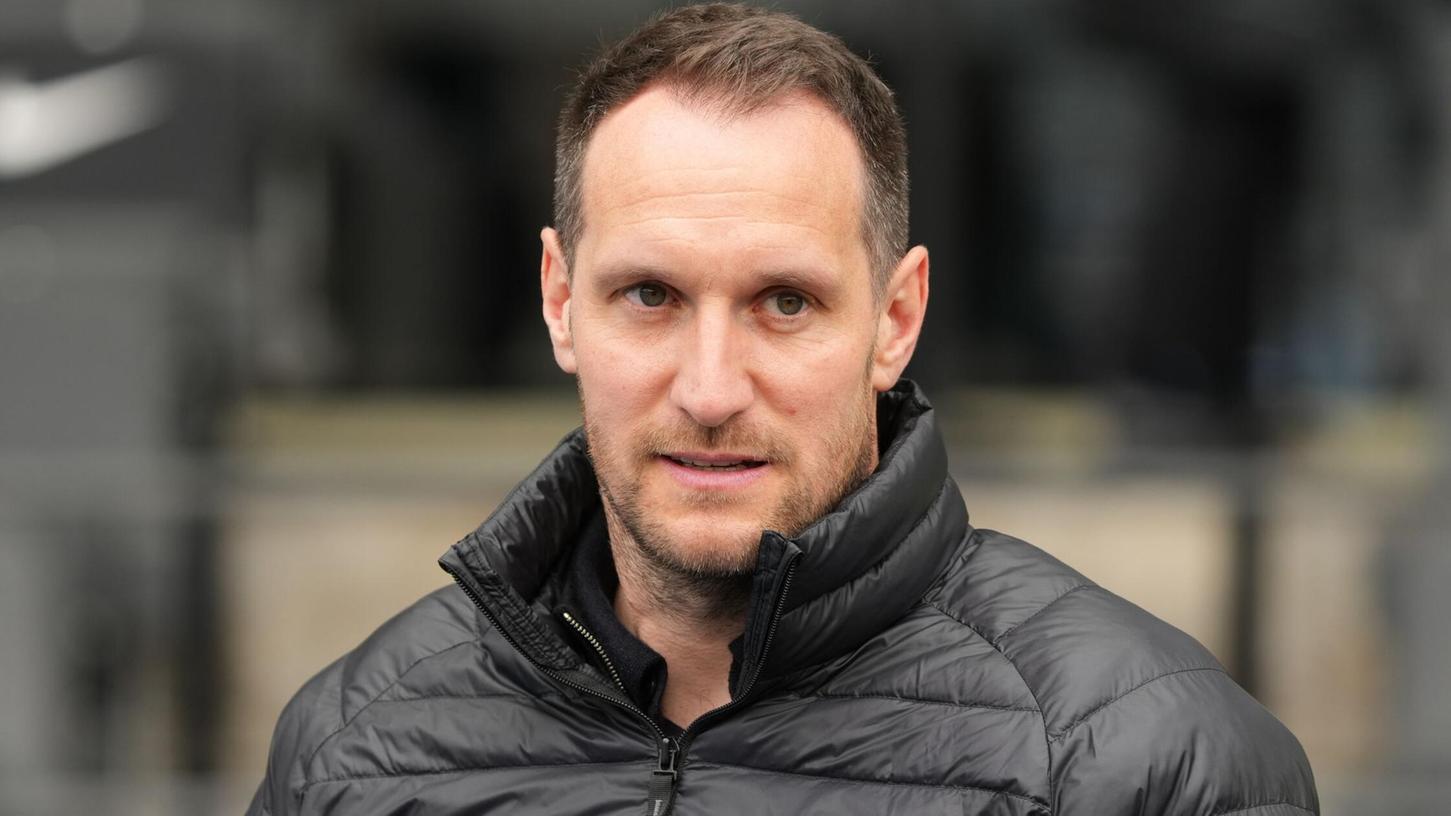 Fürths Sportdirektor Stephan Fürstner hat einen weiteren Spieler verpflichtet. Fürths Sportdirektor Stephan Fürstner hat einen weiteren Spieler verpflichtet.