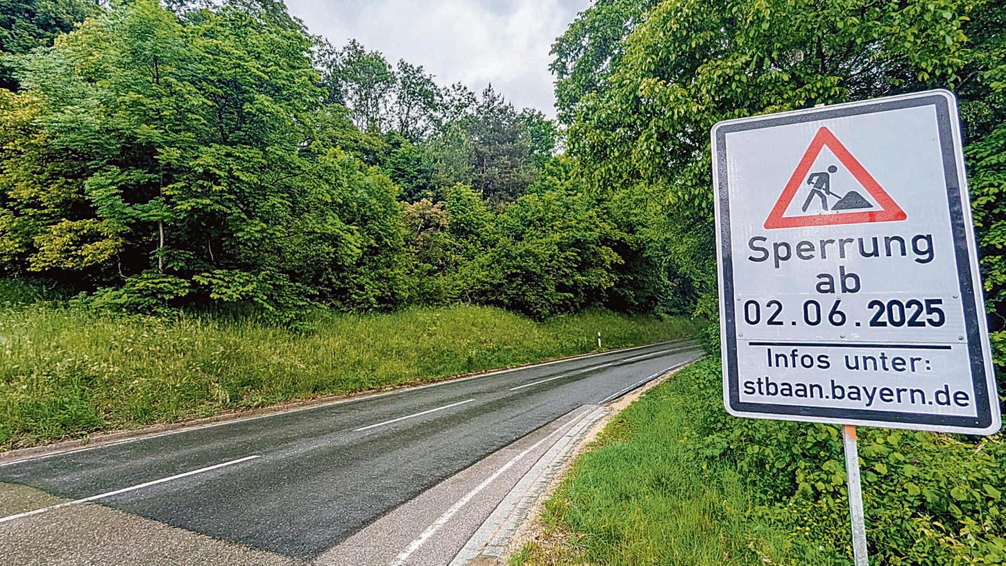Hier ist ab Montag kein Durchkommen mehr: Die Straße zwischen Weißenburg und Oberhochstatt wird bis Jahresende komplett gesperrt. Hier ist ab Montag kein Durchkommen mehr: Die Straße zwischen Weißenburg und Oberhochstatt wird bis Jahresende komplett gesperrt.