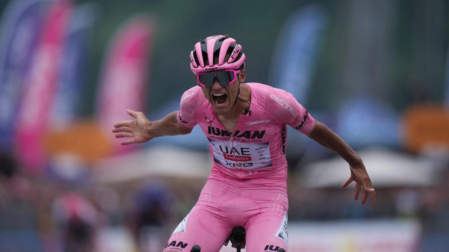Isaac del Toro hat beim Giro zurückgeschlagen. Isaac del Toro hat beim Giro zurückgeschlagen.