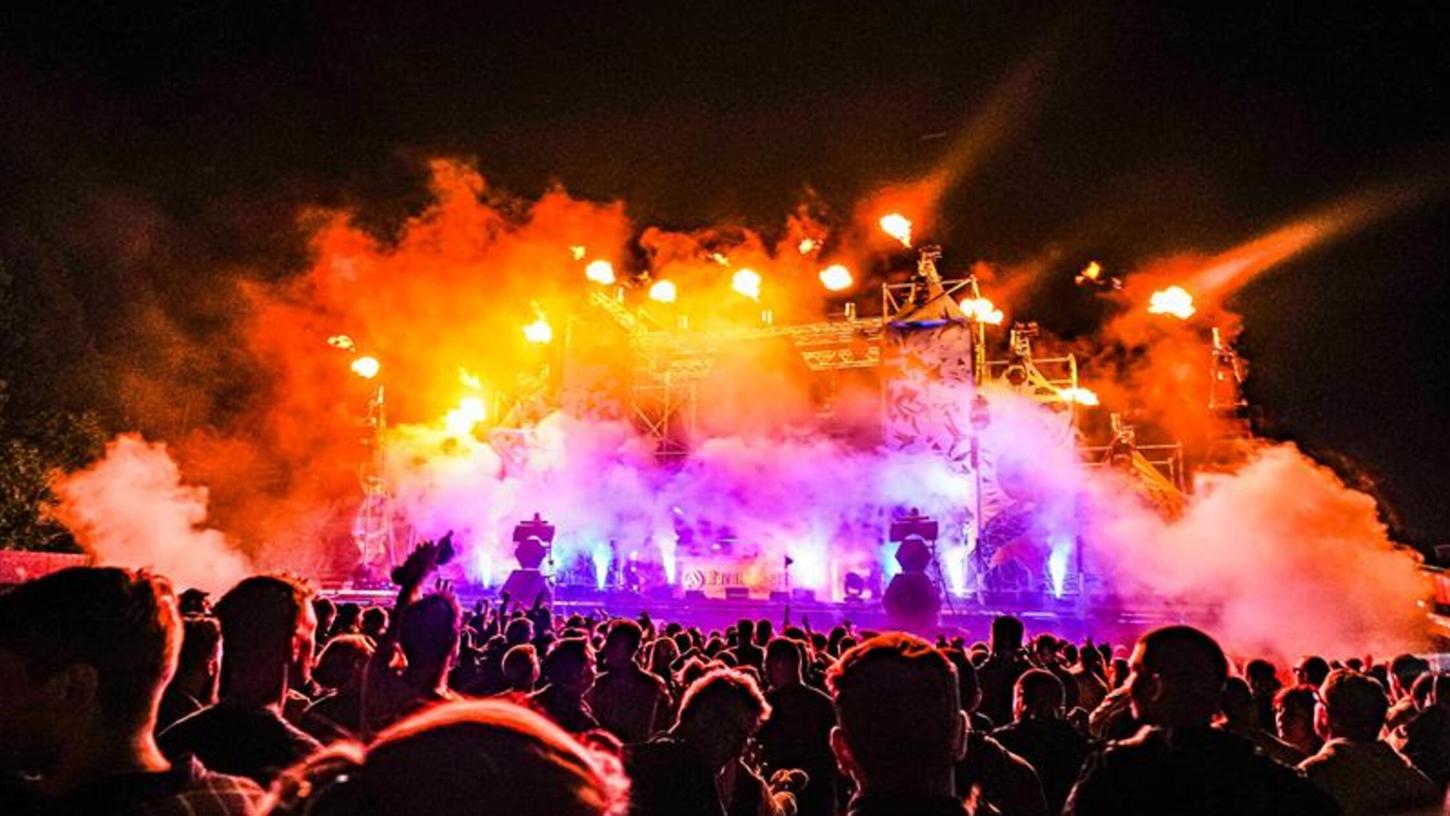 Techno & Bass direkt am Brombachsee verspricht das Burning Beach Festival. (Symbolbild) Techno & Bass direkt am Brombachsee verspricht das Burning Beach Festival. (Symbolbild)