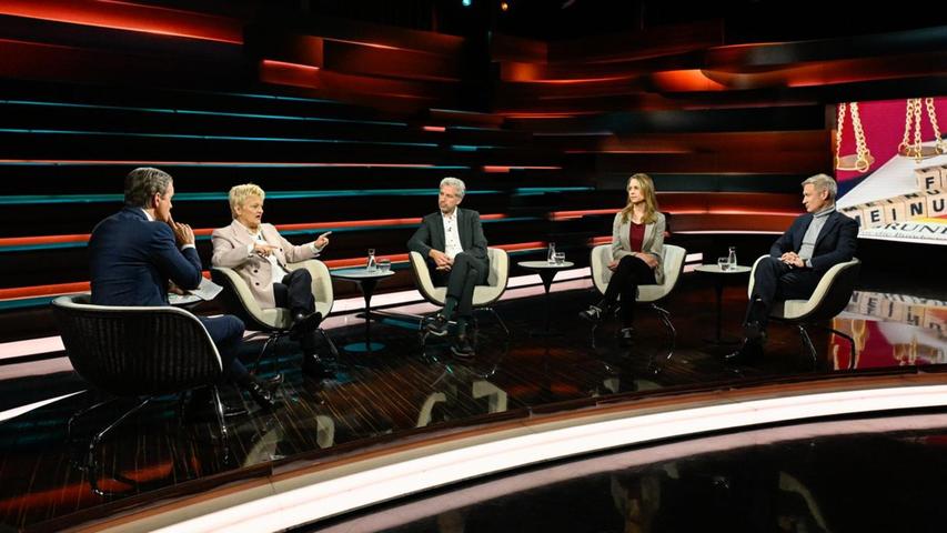Bei "Markus Lanz" wurde eine hitzige Debatte um die gefühlte Meinungsfreiheit in Deutschland geführt. Bei "Markus Lanz" wurde eine hitzige Debatte um die gefühlte Meinungsfreiheit in Deutschland geführt.