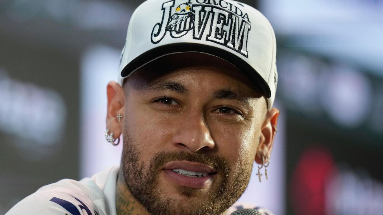 Neymar kennt sich im deutschen Fußball offenbar nicht mehr aus. Neymar kennt sich im deutschen Fußball offenbar nicht mehr aus.