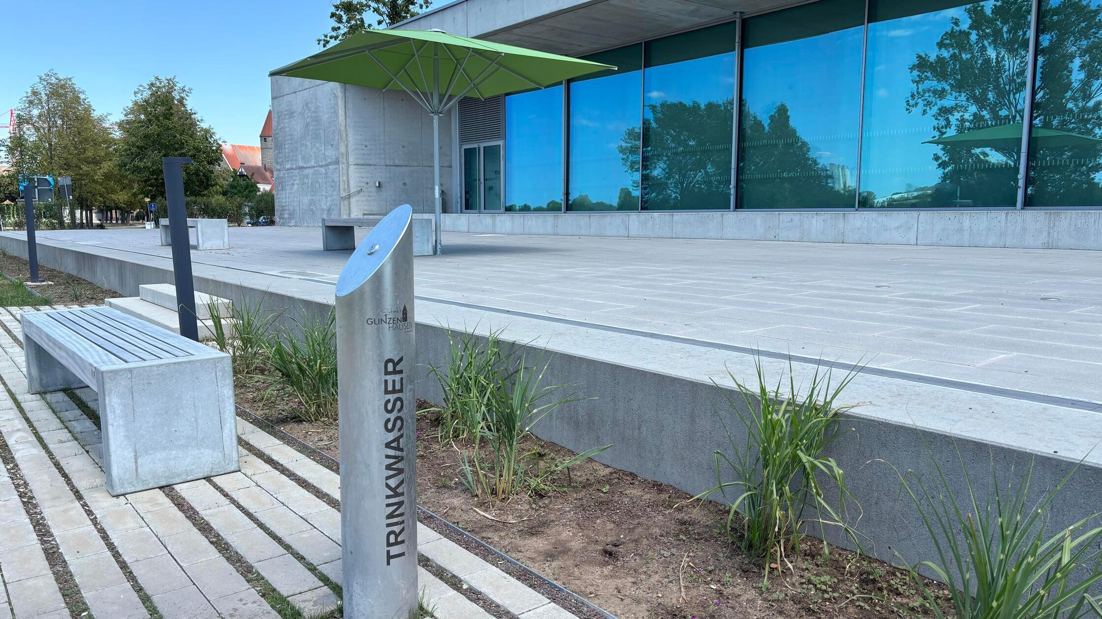 Trinkbrunnen Stadthalle Platz der Wirtschaft Gun 
