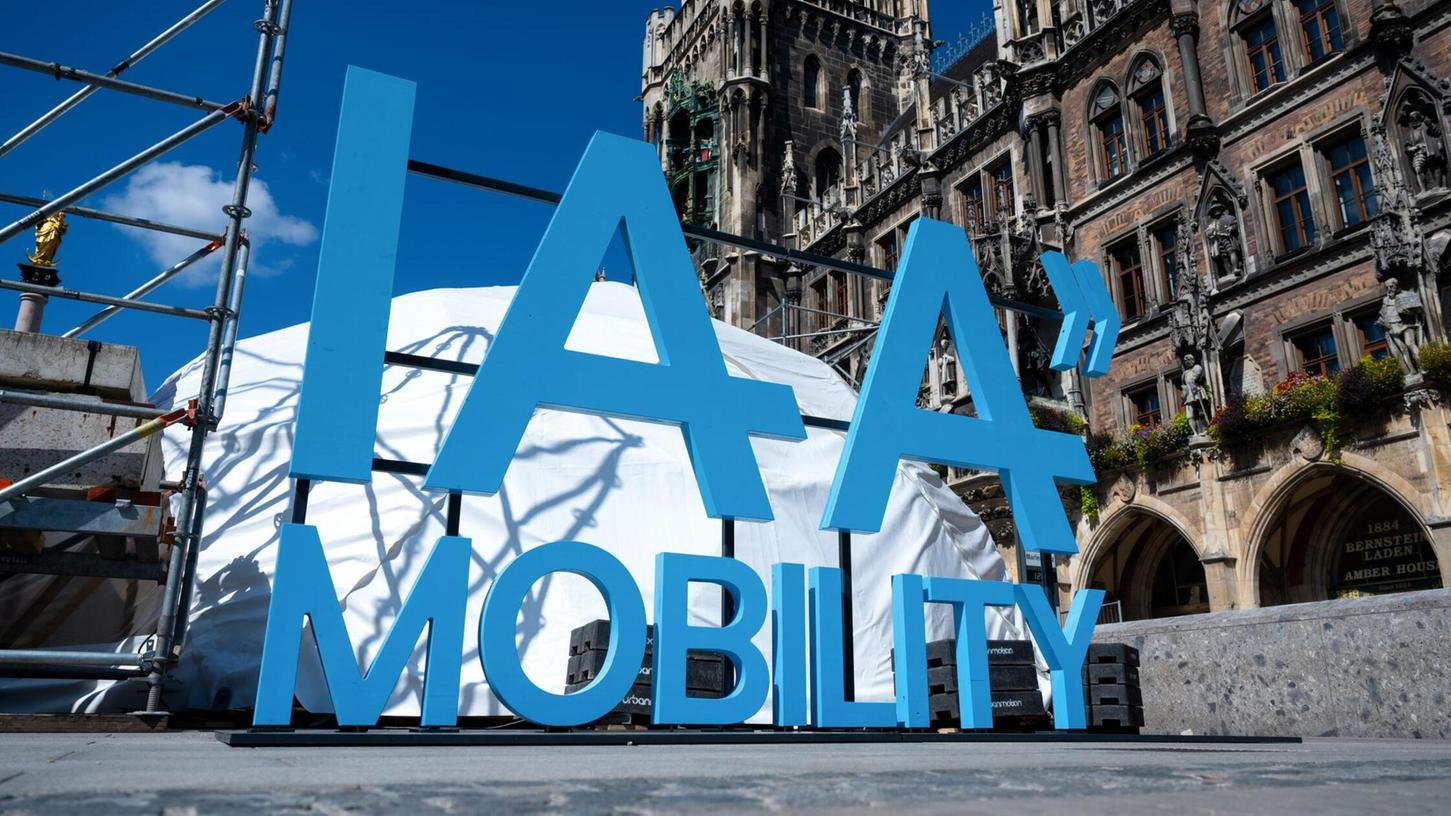 Der Münchner Stadtrat Christian Vorländer wechselt zur Messe München und soll sich dort unter anderem mit der Messe IAA Mobility beschäftigen. Der Münchner Stadtrat Christian Vorländer wechselt zur Messe München und soll sich dort unter anderem mit der Messe IAA Mobility beschäftigen.