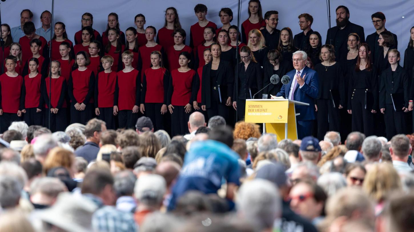 29.05.2025, Bayern, Nürnberg: Bundespräsident Frank-Walter Steinmeier spricht zur Eröffnung des Deutschen Chorfestes. R 29.05.2025, Bayern, Nürnberg: Bundespräsident Frank-Walter Steinmeier spricht zur Eröffnung des Deutschen Chorfestes. R