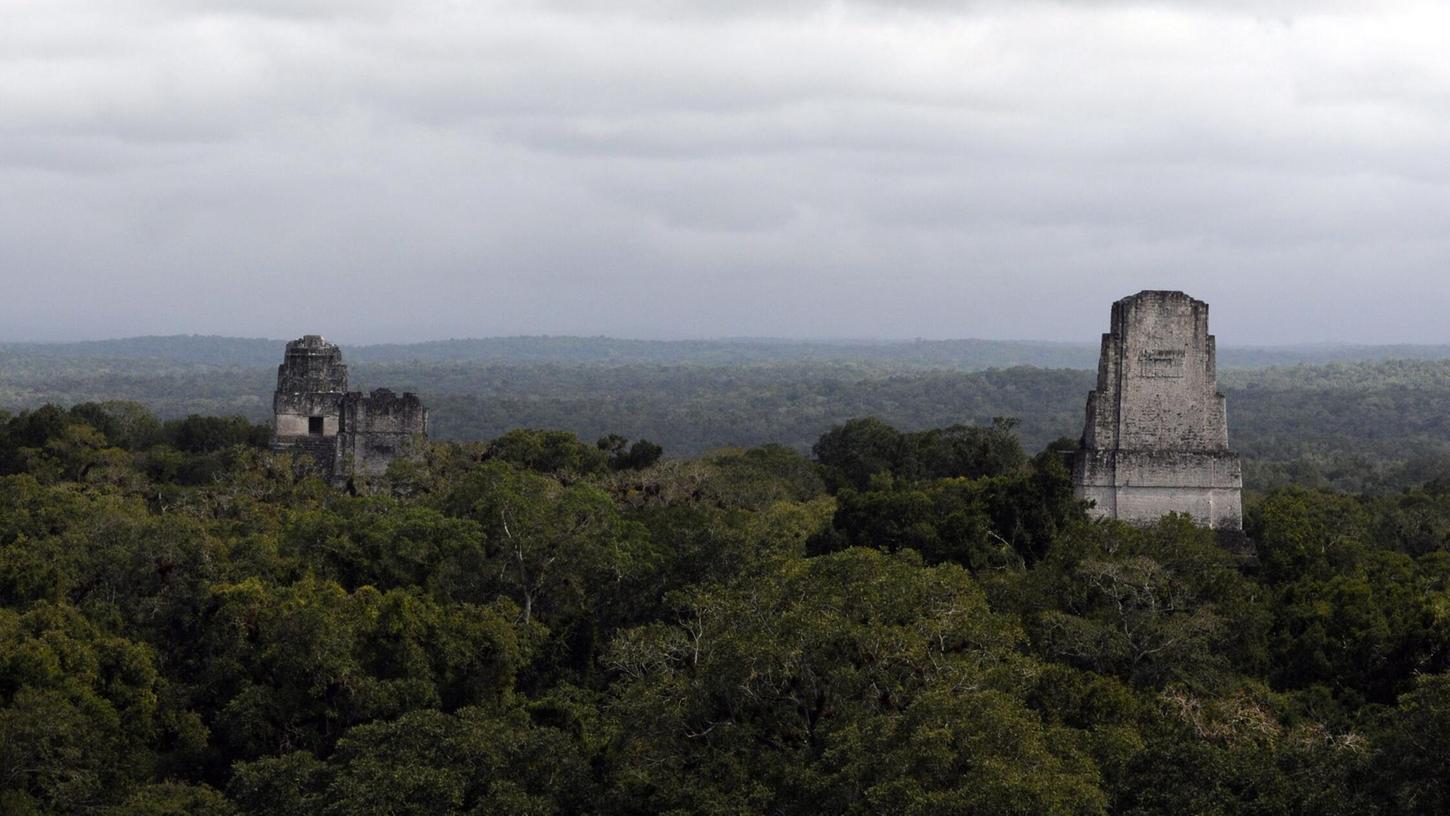 In der Nähe der Unesco-Weltkulturerbestätte Tikal wurde eine rund 2.900 Jahre alte Maya-Stätte entdeckt. In der Nähe der Unesco-Weltkulturerbestätte Tikal wurde eine rund 2.900 Jahre alte Maya-Stätte entdeckt.