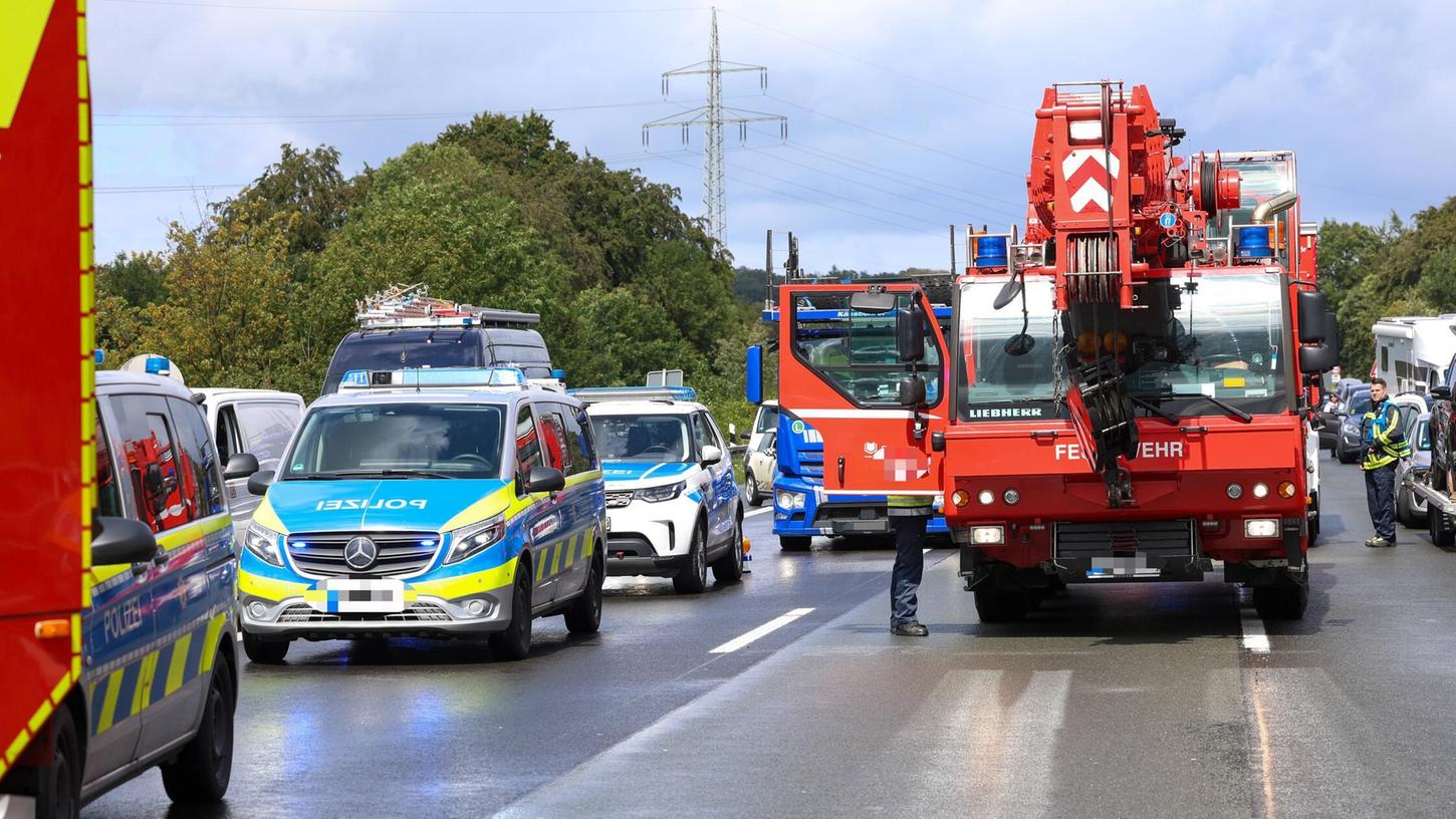 In Bayern ist es zu einem Großeinsatz nach einer Karambolage gekommen. (Symbolbild) In Bayern ist es zu einem Großeinsatz nach einer Karambolage gekommen. (Symbolbild)