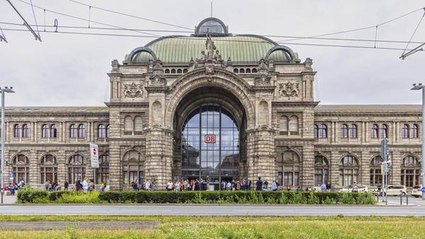 Hauptbahnhof Nürnberg, Außenansicht des Gebäudes m