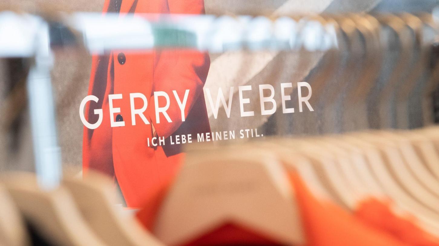 Gerry-Weber-Mode an einem Kleiderbügel - die Modemarke wird es auch künftig geben, die Gerry-Weber-Shops hingegen nicht mehr. Gerry-Weber-Mode an einem Kleiderbügel - die Modemarke wird es auch künftig geben, die Gerry-Weber-Shops hingegen nicht mehr.