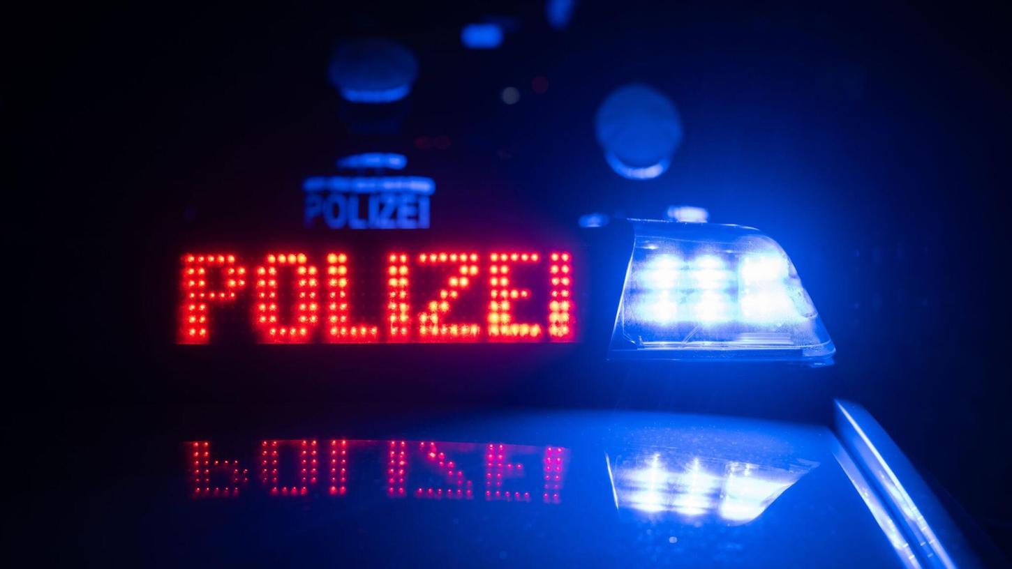 Nun müssen sich die beiden Jungen wegen mehrerer Vergehen verantworten. (Symbolbild) Nun müssen sich die beiden Jungen wegen mehrerer Vergehen verantworten. (Symbolbild)