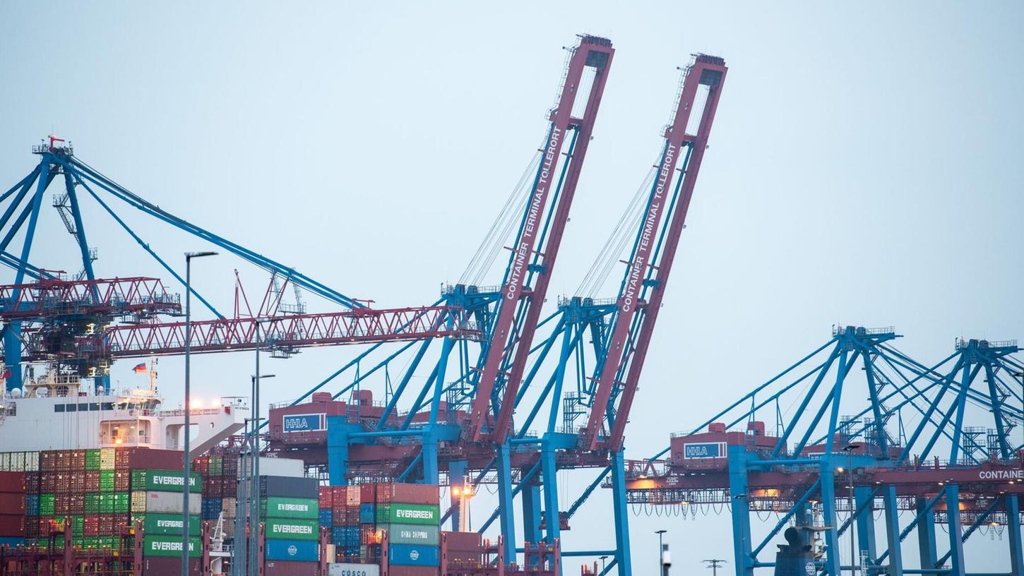Hamburger Hafen: Der Standort Deutschland steht in der Kritik. (Archivbild) Hamburger Hafen: Der Standort Deutschland steht in der Kritik. (Archivbild)
