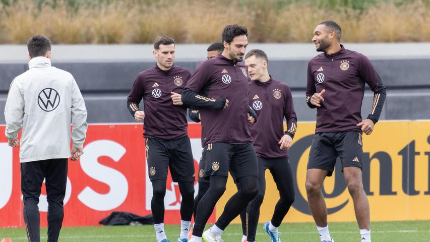 Mats Hummels (l.) wird wohl nicht für den BVB in Amerika spielen. Jonathan Tah will für seinen neuen Club spielen. Mats Hummels (l.) wird wohl nicht für den BVB in Amerika spielen. Jonathan Tah will für seinen neuen Club spielen.