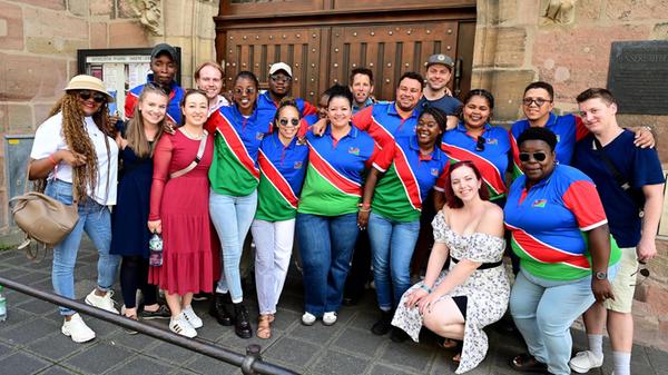 Stimmen der Vielfalt - Vom 29.5. bis 1.6.25 findet in Nürnberg das Deutsche Chorfest mit rund 400 Chören und Vokalensembl statt. Der Kings Choir aus Namibia an der Frauenkirche.